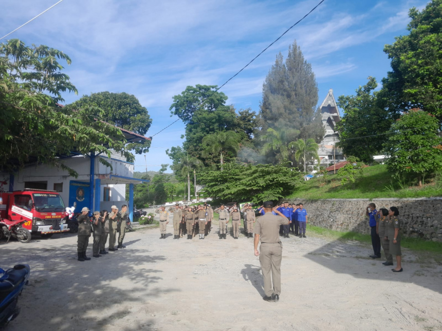 Apel pagi di Satuan Polisi Pamong Praja